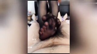 操真人动漫角色COSER足交内射