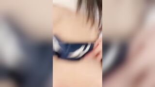 苗窕贫乳制服学生妹让男友舔逼后入爆操