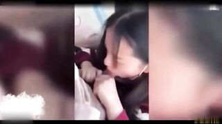 校服妹高中生门事件吃鸡巴技术一般大屁股后入