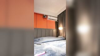 沐沐性感尤物无毛白虎逼自慰大秀