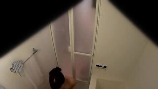 稀缺资源隐私泄密猥琐房东单身公寓卫生间偷拍