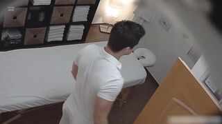 捷克按摩店系列 初次来先送一个颜射吧