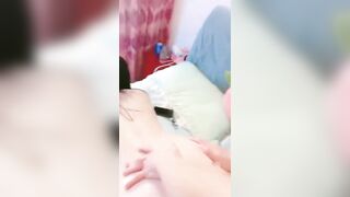 两个丝袜肥臀骚妇轮流口交伺候狼友上位坐骑榨汁