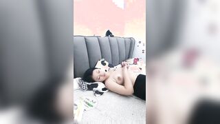 停停稚嫩少女