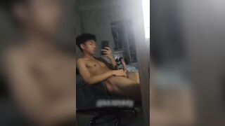 免费黑皮体育生骚喘自撸都快喷到脸上了