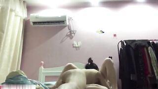俩闺蜜搞女同性恋家中女女互舔自拍