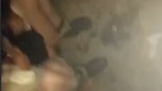 喜欢打野炮的年轻情侣正妹好口技让男友频频喊爽