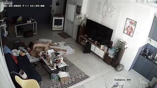 家庭网络破解摄像头偷窥记录极品骚妇性欲极强