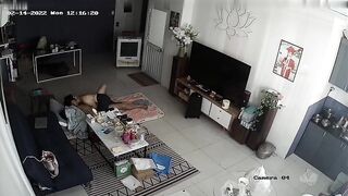 家庭网络破解摄像头偷窥记录极品骚妇性欲极强