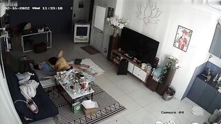 家庭网络破解摄像头偷窥记录极品骚妇性欲极强