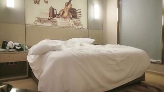 寻花福利柔软大奶妹掏出奶子揉捏吸吮