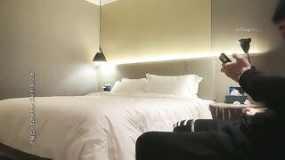 壹屌探花鸭哥上场约了个黑衣少妇啪啪_