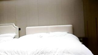 寻花偷拍-男主高价約操苗窕大奶妹子