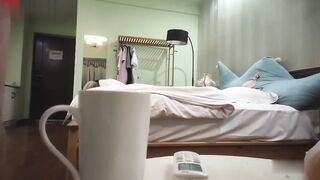 专攻良家熟女人妻兼职沙发上抚摸调情操的啊啊大叫