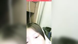 女神回归赚钱回家平胸小女友首次牙刷自慰