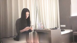 寻花大屌魔人高价约了个大长腿苗窕小姐姐大鸡巴操的小姐姐痛苦呻吟喊轻点