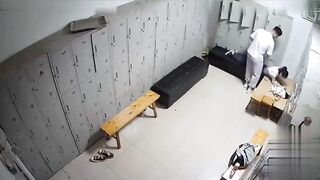 高端游泳会所摄像头偷怕