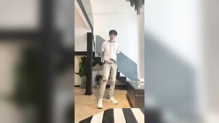 大屌细狗帅哥在家飞机