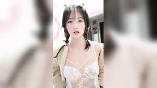 大四了还像个小学妹颜值不老学姐_