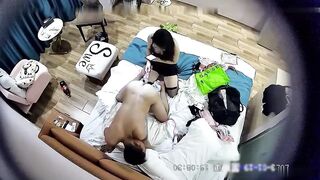 被女友爆菊酒店互捅