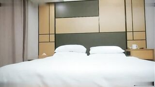 180CM极品女神酒店真实偷拍自摸扛腿抽插猛操
