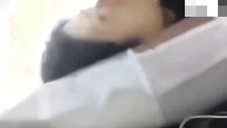 刚成年的女儿被继续诱骗，买个手机就睡了