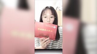 处女大一学妹凌晨宿舍同学不在开收费秀十分罕见