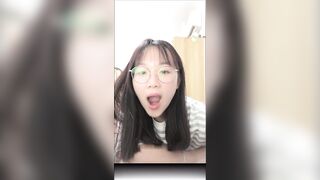 处女大一学妹凌晨宿舍同学不在开收费秀十分罕见