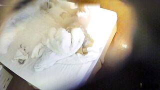 宾馆盗摄合集骚货们上了床骚劲十足