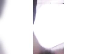 KTV调教兄弟女友酒劲上来包厢直接脱了操